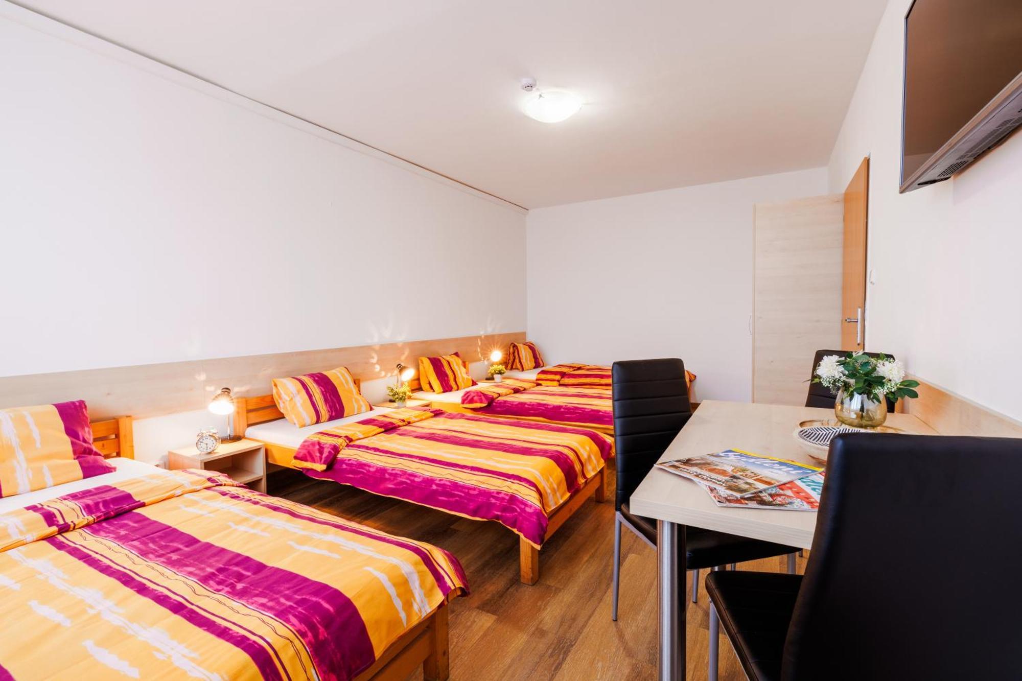 Hotel U Nadrazi Ceske Budejovice Eksteriør billede