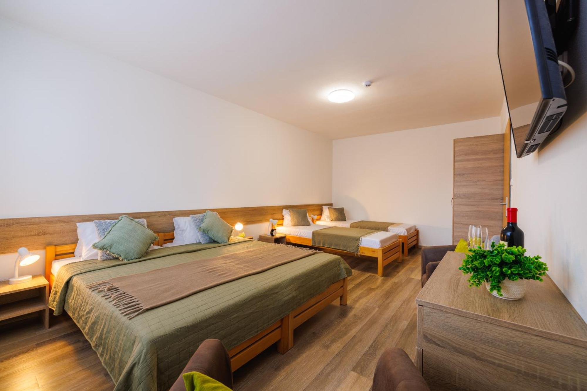 Hotel U Nadrazi Ceske Budejovice Eksteriør billede